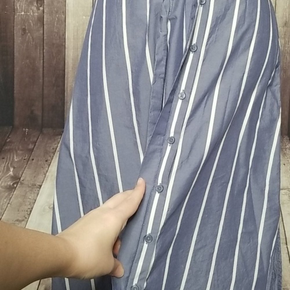 H&M blue & white chambray striped midi wrap dress - Picture 4 of 9